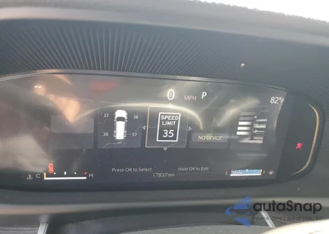 2024 Jeep Wagoneer L Series Iii из США, поврежденный, VIN 1C4SJSDP3RS104444